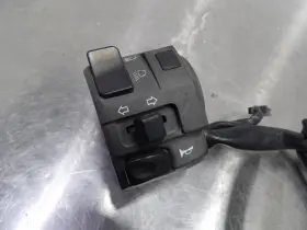 Benelli 40500p160005 17-25 302s Left Handlebar Control Horn Turn Beam Switch