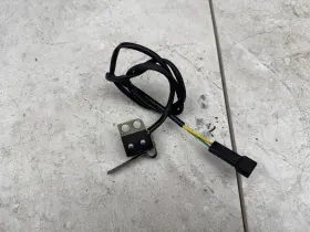 Bmw 4125383 1998 R1200rt Rear Back Brake Sensor