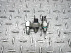 Harley-davidson 71400150 2024 Nightster Rh975 Oil Pressure Engine Temp Sensor Switch Lot