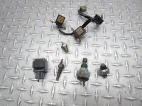 Kawasaki 066500-3440 1997 87-97 Vn1500 Vulcan 1500 Pulse Coil Pickup Oil Pressure Sensor Lot Kawasaki 066500-3440 1997 87-97 Vn1500 Vulcan 1500 Pulse Coil Pickup Oil Pressure Sensor Lot