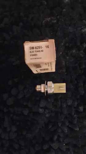 Motorcraft 4l3z7e440ab Ford 4l3z-7e440-ab Switch