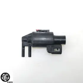 Suzuki 18115-70g10-3 99-07 Hayabusa Air Valve Purge Solenoid Suzuki 18115-70g10-3 99-07 Hayabusa Air Valve Purge Solenoid