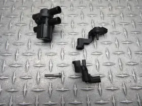 Suzuki 18590-18k10 2024 23-24 Gsx8r Gsx8 Gsx800f Air Pressure Temp Map Sensor Valve Lot