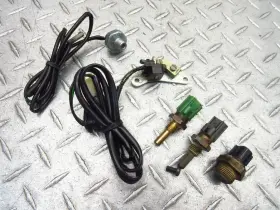 Suzuki 33100-33e00 37820-33d10 1999 96-99 Gsxr 750 Gsxr750 Oem Sensor Lot Temp Oil Pulser Fan Tested