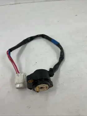 Suzuki 37730-17k00-000 Sensor Assy Gear Position Suzuki 37730-17k00-000 Sensor Assy Gear Position