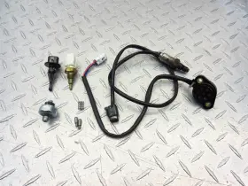 Suzuki 37730-20k00 18213-04k00 2018 18 19 Gsxr250 Gsx250r Katana 250 Oem Sensor Lot Neutral Oxygen Temp