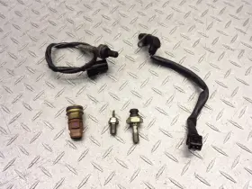 Triumph T1290291 T2201344 2001 01-06 Tiger 955 Oem Sensor Lot Tested Crank Oil Neutral Oxygen