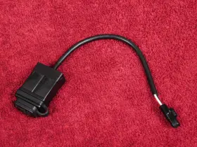 Triumph T2501422 Oem Usb Charger 5v / 170mm Mint 23-25 Street Triple 765 Rs