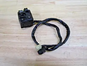 Yamaha 1mc-83954-00-00 13-15 2013-2015 Fjr1300 Fjr 1300 Left Headlight Switch Signal Menu Pass Yamaha 1mc-83954-00-00 13-15 2013-2015 Fjr1300 Fjr 1300 Left Headlight Switch Signal Menu Pass