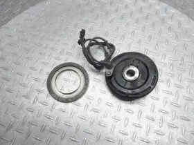 Yamaha 5vs-2537a-00-00 2008 06-12 Fjr1300 Oem Rear Abs Wheel Sensor Holder Assy Yamaha 5vs-2537a-00-00 2008 06-12 Fjr1300 Oem Rear Abs Wheel Sensor Holder Assy